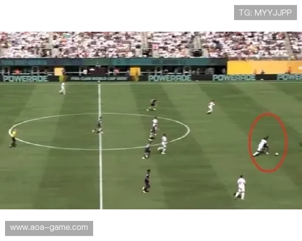 皇马32岁巨星8分钟灾难逆转两球险成罪人难掩低迷表现